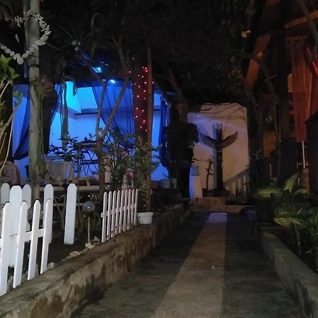 吉利特拉旺安Salon De Nomad Gili T.住宿加早餐旅馆 外观 照片